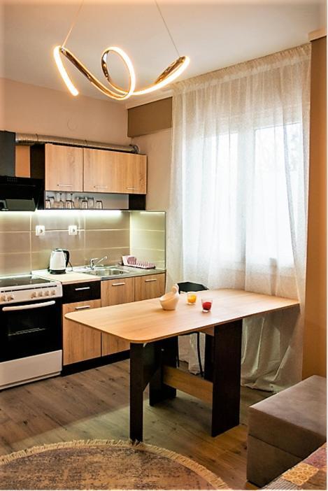 Jukebox Suite 2 Bedrooms - Big Balcony Солун Екстериор снимка