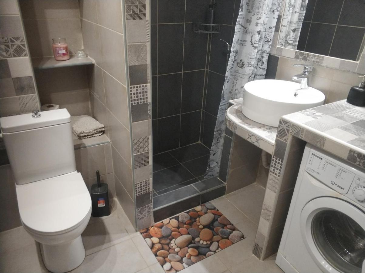 Jukebox Suite 2 Bedrooms - Big Balcony Солун Екстериор снимка