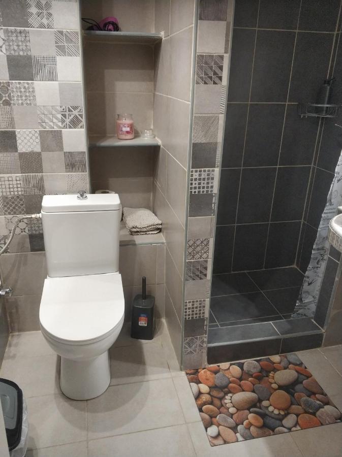 Jukebox Suite 2 Bedrooms - Big Balcony Солун Екстериор снимка