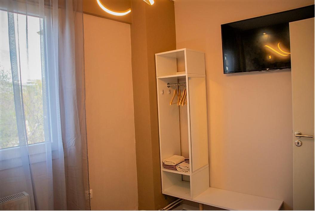 Jukebox Suite 2 Bedrooms - Big Balcony Солун Екстериор снимка