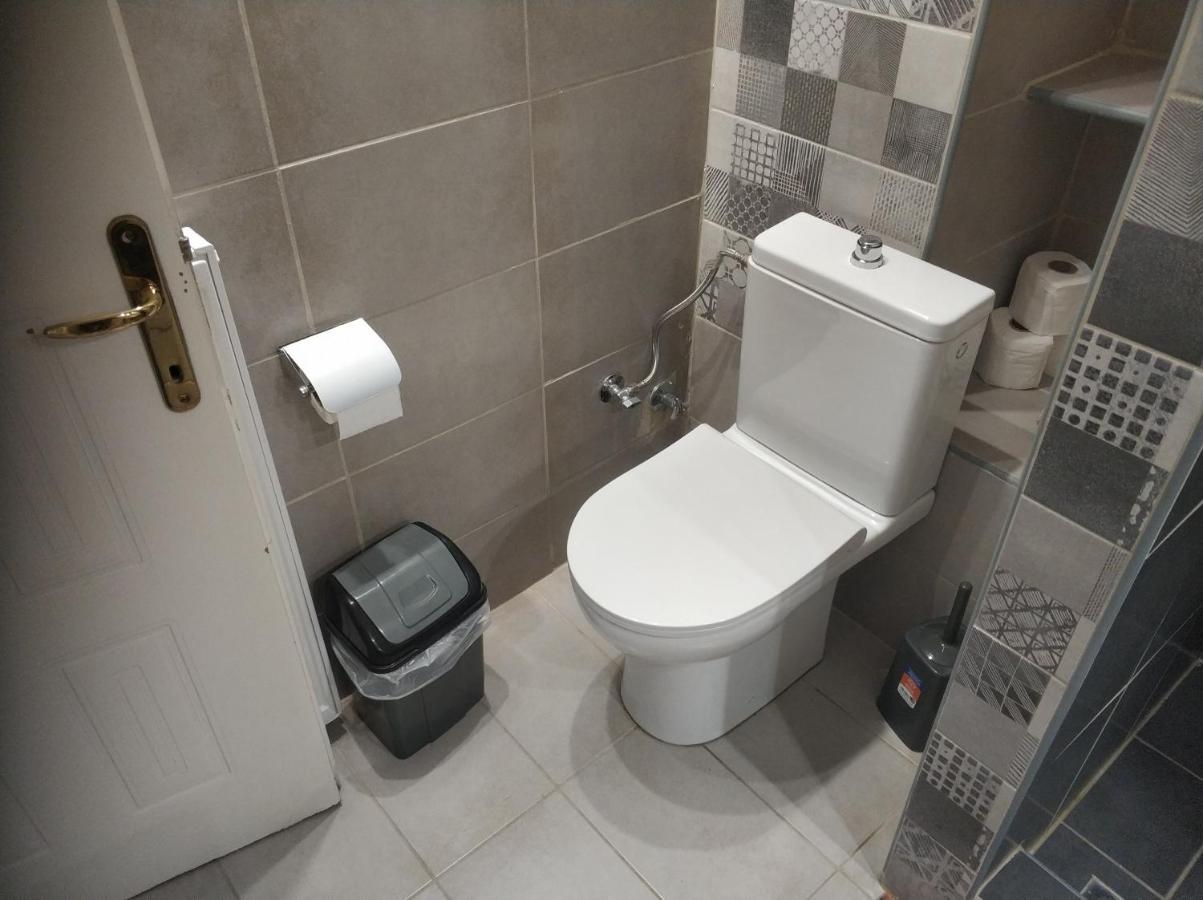 Jukebox Suite 2 Bedrooms - Big Balcony Солун Екстериор снимка